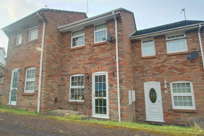 1 Bedroom Terraced House To Rent In Grove Gardens, Tring, HP23