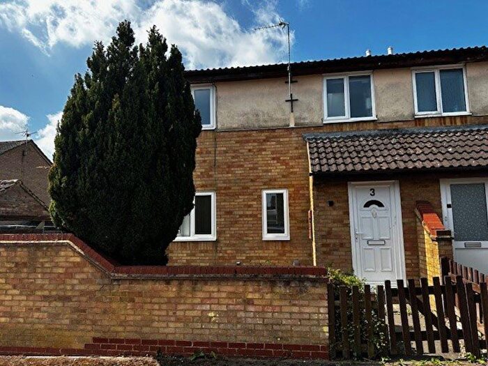 2 Bedroom Property To Rent In Beech Close, Corby, NN17
