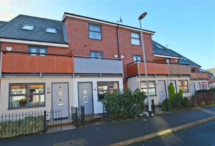 4 Bedroom Town House To Rent In Houseman Crescent, West Didsbury, Manchester, M20