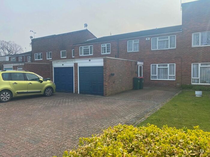 3 Bedroom Terraced House To Rent In Broadfield, RH11