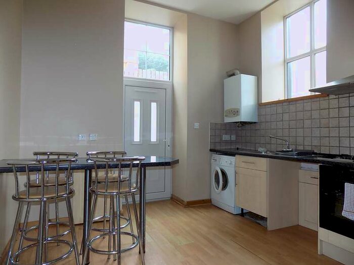 2 Bedroom End Of Terrace House To Rent In William Street, Bangor, Gwynedd, LL57
