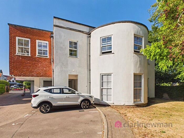 2 Bedroom Flat To Rent In Walfords Close, Old Harlow, Harlow, CM17