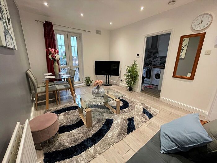 1 Bedroom Flat To Rent In Old Kent Road, SE1
