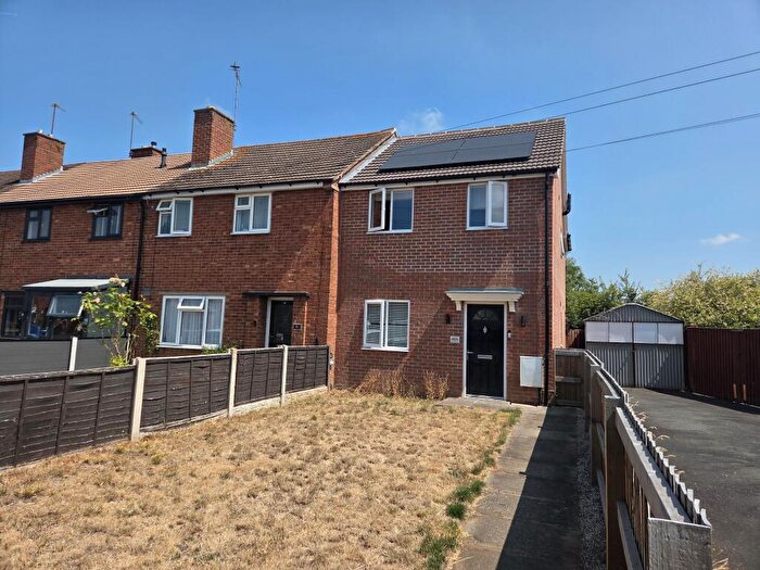 2 Bedroom End Of Terrace House To Rent In Hanstone Road, Stourport On Severn, Worcestershire, DY13