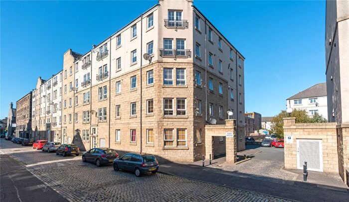 2 Bedroom Flat To Rent In / Mitchell Street, Edinburgh, EH6