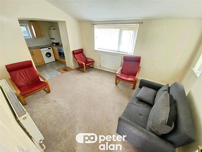 2 Bedroom Flat To Rent In Margaret Street, Abercynon, Mountain Ash, CF45