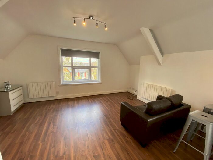 1 Bedroom Studio To Rent In Wood Road, Manchester, M16
