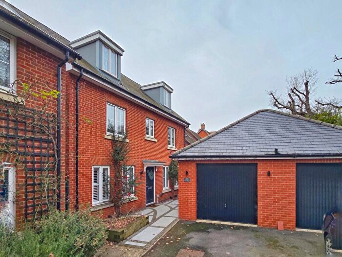 5 Bedroom Detached House For Sale In Rye Field, Ampthill, Bedfordshire, MK45