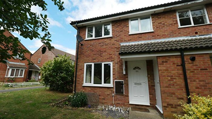 2 Bedroom Property To Rent In Welland Close, St Ives, PE27