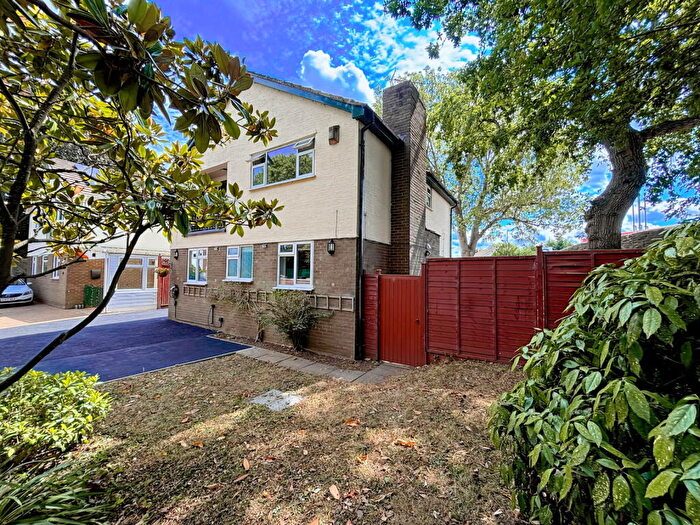 4 Bedroom Detached House For Sale In High Street, Winterbourne, Bristol, BS36