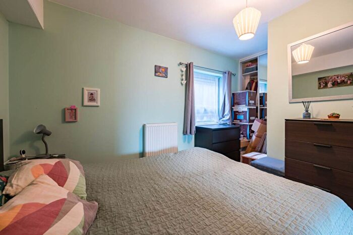 2 Bedroom Flat For Sale In Newham Way, London, , Beckton, London, E6