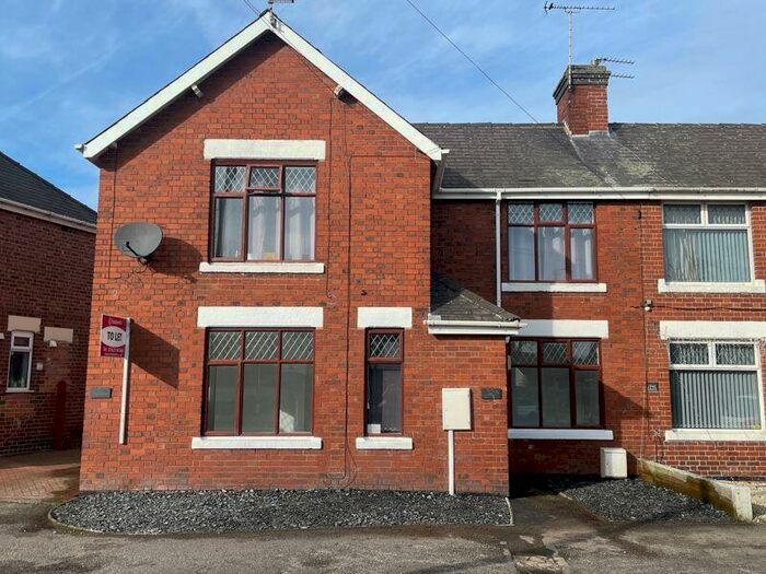 2 Bedroom Flat To Rent In Forest Road, Ollerton, NG22