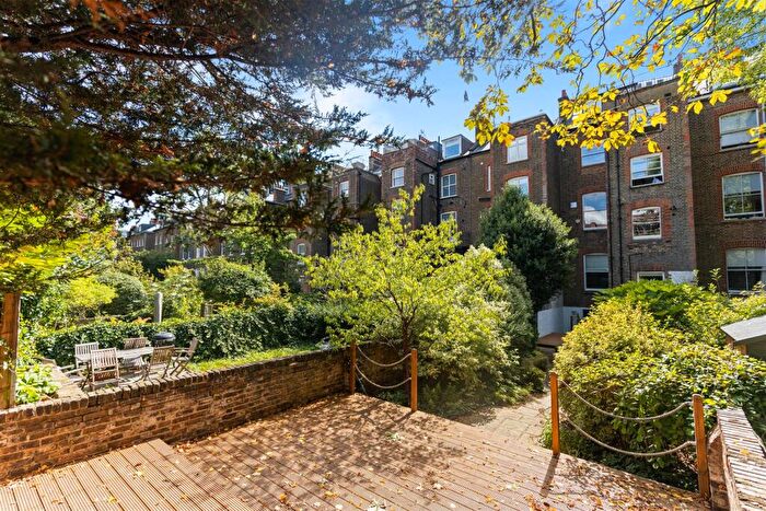 2 Bedroom Apartment For Sale In Fellows Road, Belsize Park, London, NW3