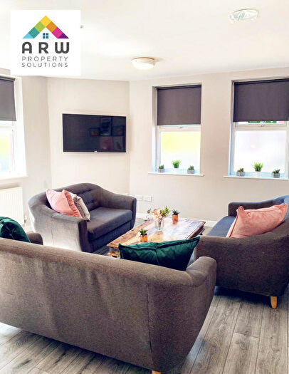 8 Bedroom Semi Detached House To Rent In Cadogan Street, Liverpool, Merseyside, L15