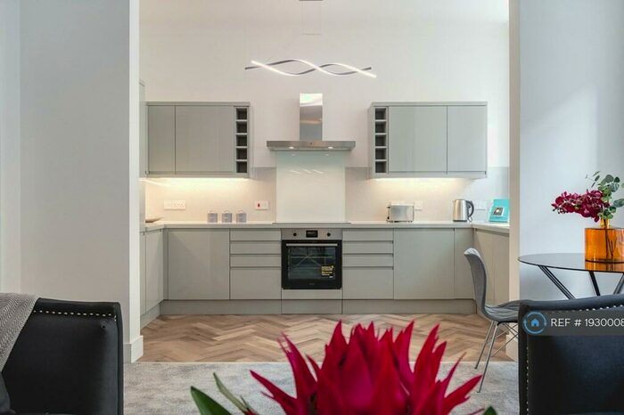 2 Bedroom Flat To Rent In Willowbank Street, Glasgow, G3