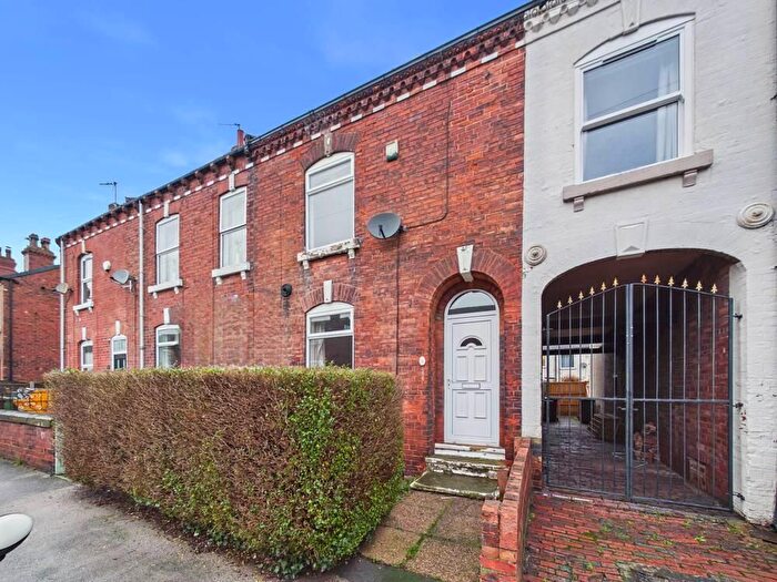 3 Bedroom Terraced House For Sale In Drury Lane, Normanton, WF6