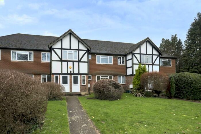 2 Bedroom Maisonette To Rent In Axwood, Epsom, KT18