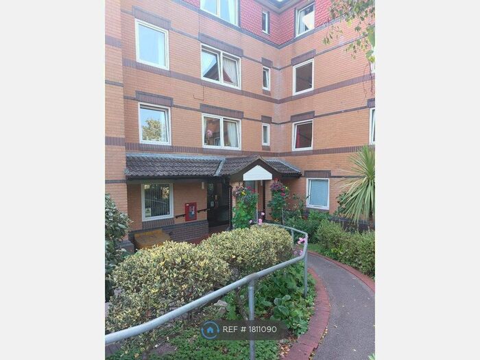 1 Bedroom Flat To Rent In Palermo Court, Bournemouth, BH2