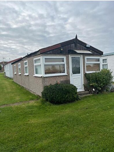 2 Bedroom Chalet For Sale In Park Avenue, Leysdown, ME12