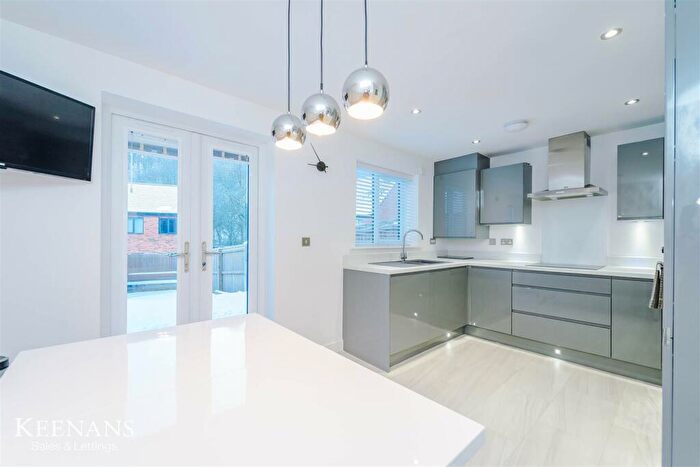 3 Bedroom Semi-Detached House For Sale In Weaver Avenue, Rawtenstall, BB4