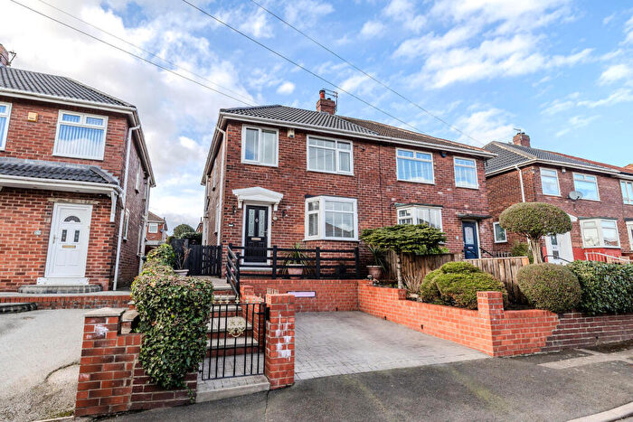 3 Bedroom Semi Detached House For Sale In The Grove, West Denton, Newcastle Upon Tyne, NE5