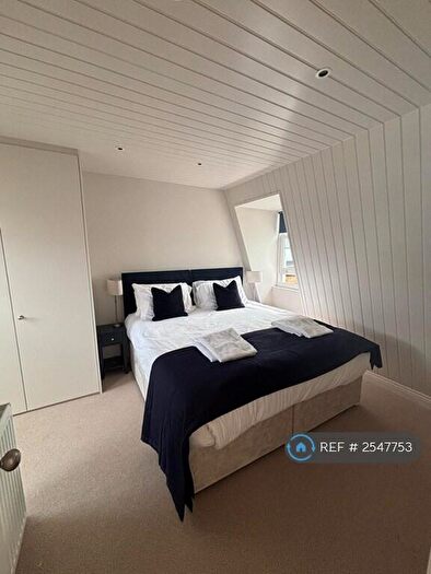 3 Bedroom Maisonette To Rent In Dorothy Road, London, SW11