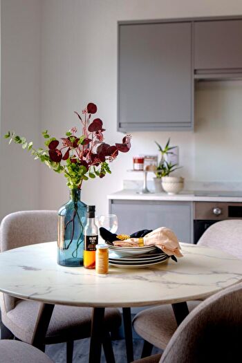 1 Bedroom Apartment For Sale In St Aubyns, Vaughan Williams Way, Rottingdean, Brighton, BN2