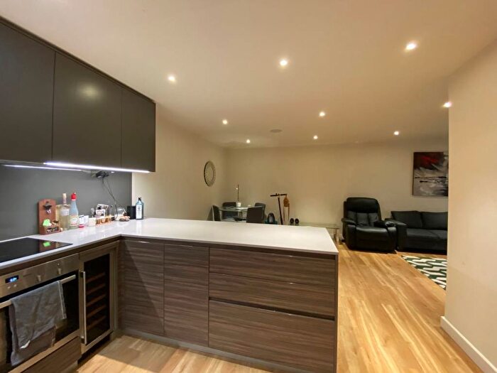 2 Bedroom Property To Rent In Beaufort Square, Golding House, NW9