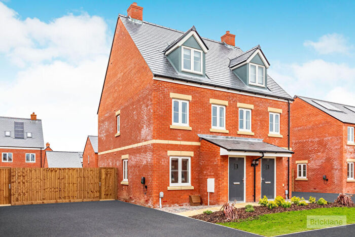 3 Bedroom House To Rent In Ladybird Way, Rothwell, Kettering, NN14