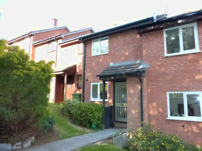 2 Bedroom House To Rent In Plassey Close, Exeter, EX4