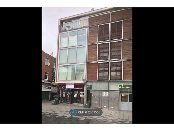 2 Bedroom Flat To Rent In The Grove, London, E15