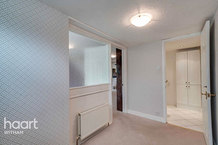 4 Bedroom Detached House For Sale In Tithe Close, Witham, CM8