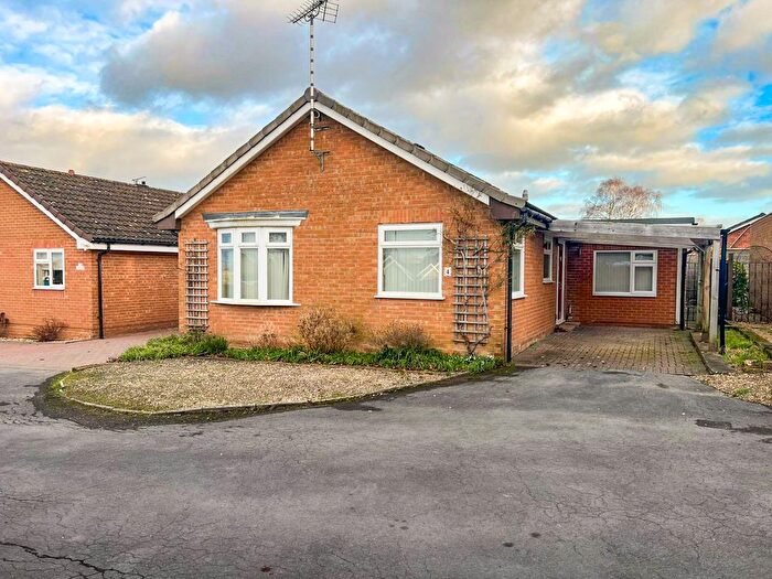 3 Bedroom Detached Bungalow For Sale In Kendal, Toothill, Swindon, SN5