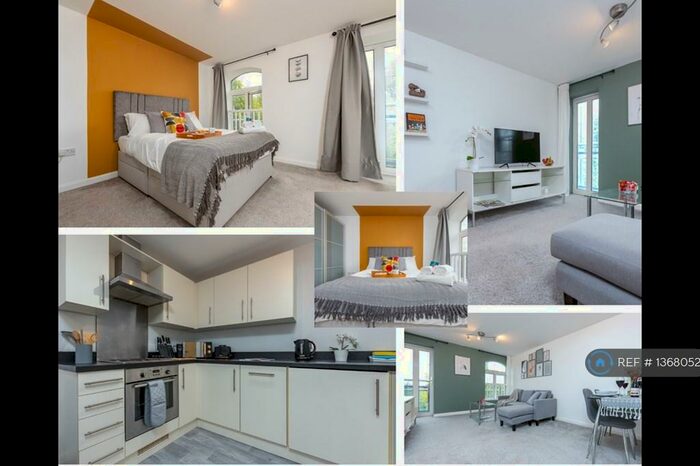 1 Bedroom Flat To Rent In Magretian Place, Cardiff, CF10