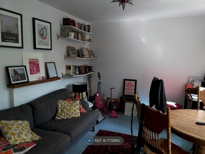 2 Bedroom Flat To Rent In Ravensdale Road, London, N16