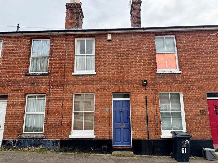 2 Bedroom Property To Rent In Cossington Road, Canterbury, Kent, CT1