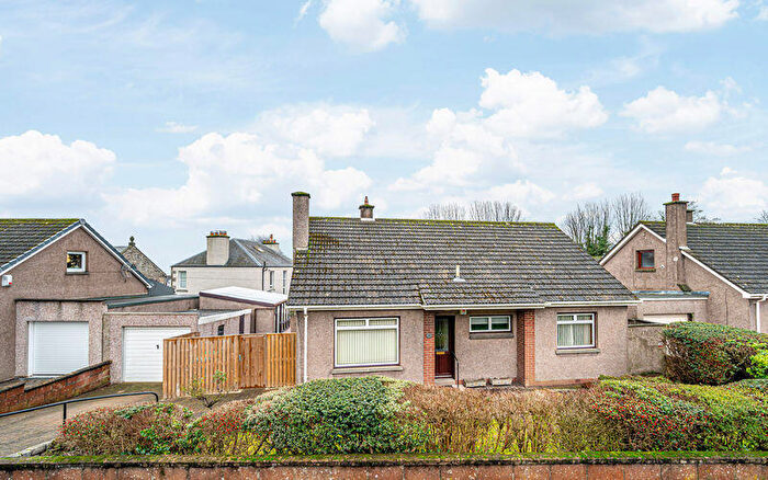 3 Bedroom Detached Bungalow For Sale In Lady Nairn Avenue, Kirkcaldy, KY1