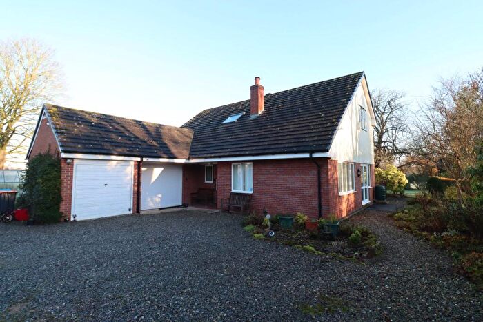 4 Bedroom Detached House For Sale In Mill Lane, Willaston, CH64