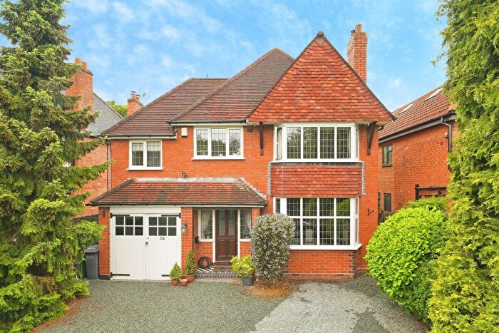 4 Bedroom Detached House For Sale In Seven Star Road, Solihull, B91
