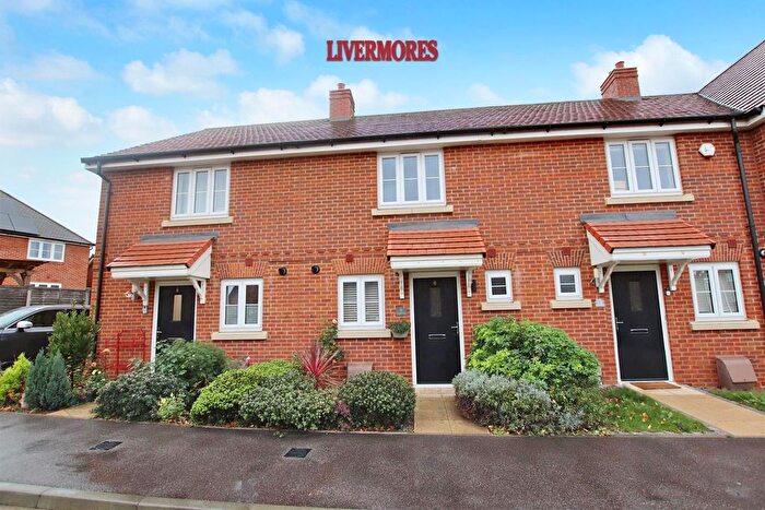 2 Bedroom Terraced House To Rent In Plough Road, Gravesend, DA11