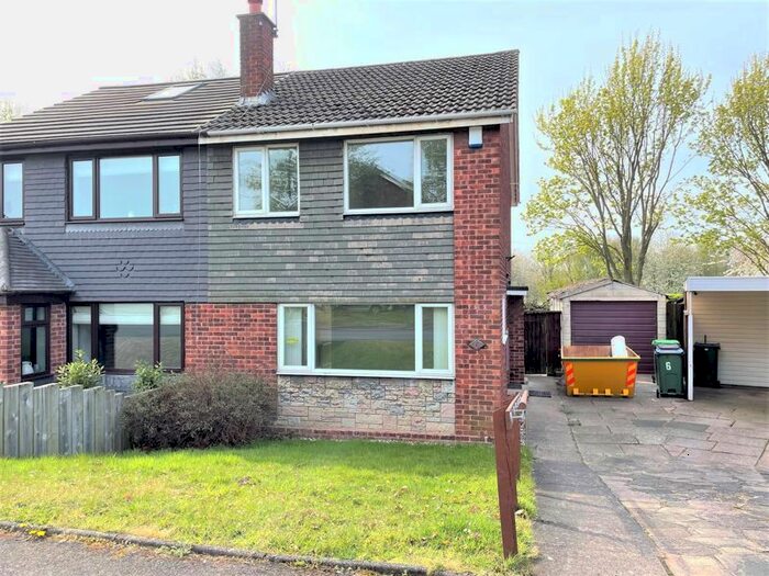 3 Bedroom Semi-Detached House To Rent In Wakes Road, Wednesbury, WS10