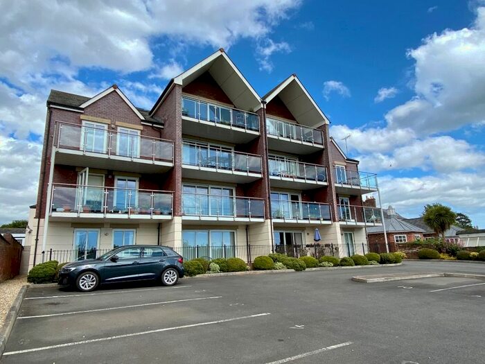 2 Bedroom Flat To Rent In St Davids Hill, St Davids, Exeter, EX4
