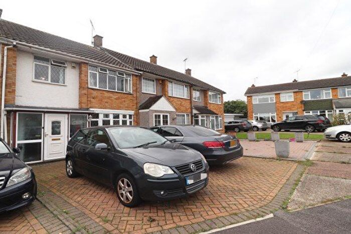 3 Bedroom Property To Rent In Andersons, Stanford-Le-Hope, SS17