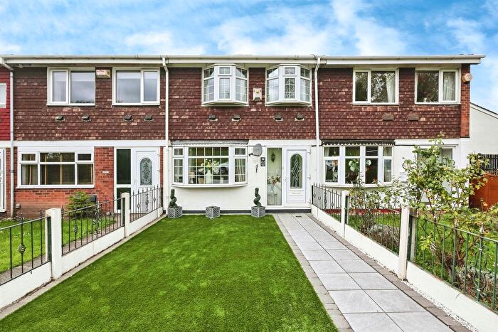 3 Bedroom Terraced House For Sale In Auckland Drive, Birmingham, B36