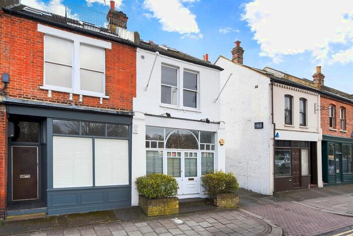 2 Bedroom Flat To Rent In Putney Bridge Road, London, SW15