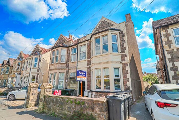 2 Bedroom Flat To Rent In Moorland Road, South Ward, BS23