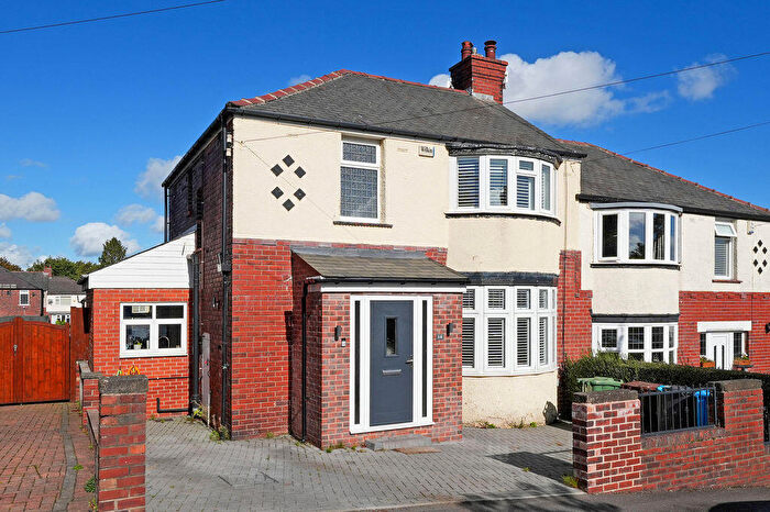 3 Bedroom Semi-Detached House For Sale In Renshaw Road, Ecclesall, Sheffield, S11