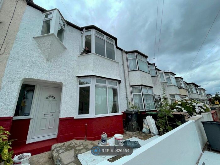 4 Bedroom Terraced House To Rent In The Avenue, London, N17