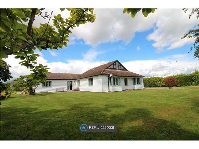 4 Bedroom Detached House To Rent In Walkhurst Road, Benenden, TN17