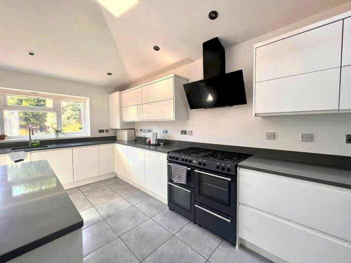 5 Bedroom Property To Rent In Farmlands, Eastcote, Pinner, HA5